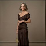 Luisa | Rochie lungă elegantă cu decolteu în V care evidențiază silueta