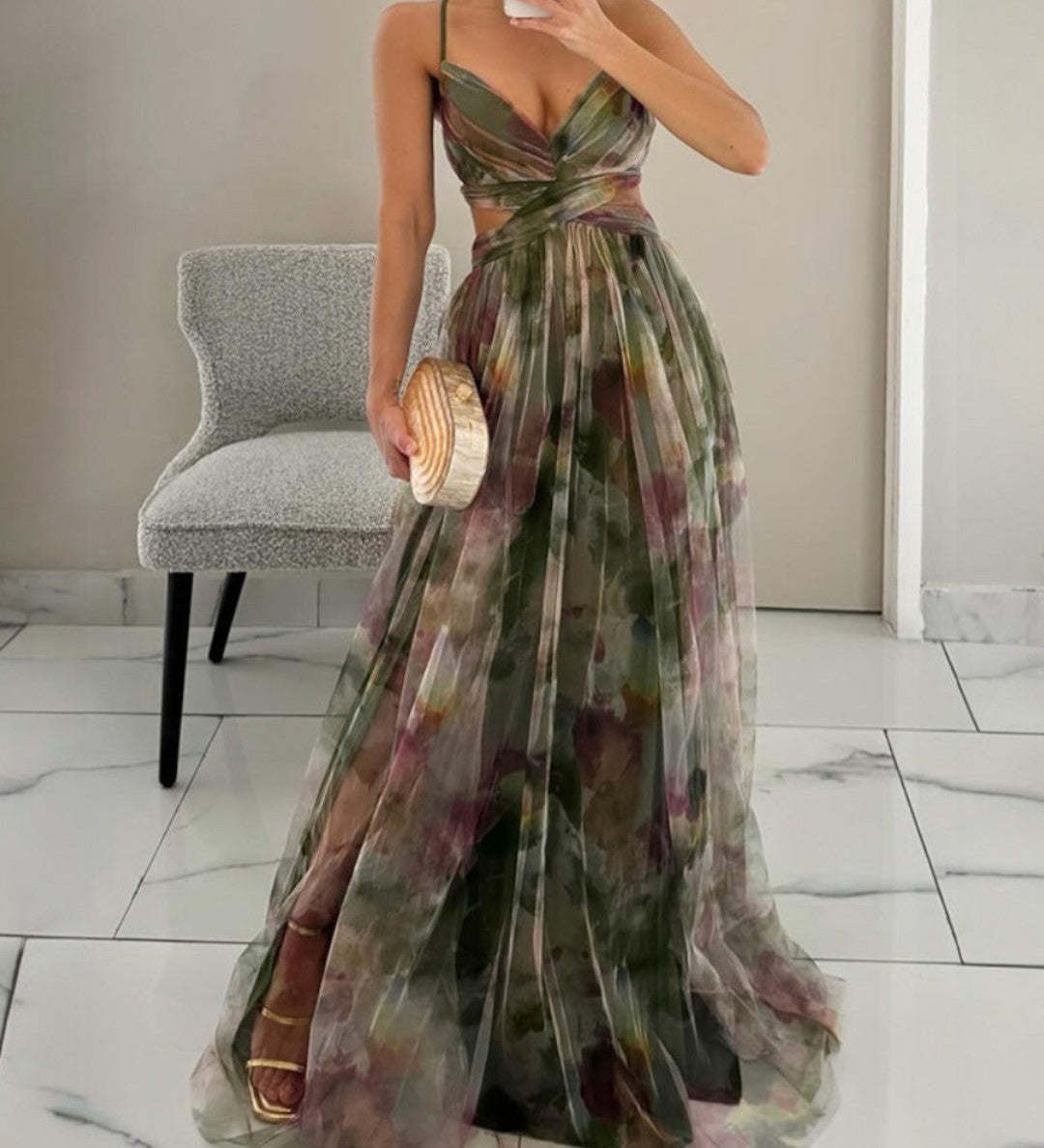 Elena | Eleganță Florală în Rochie Maxi