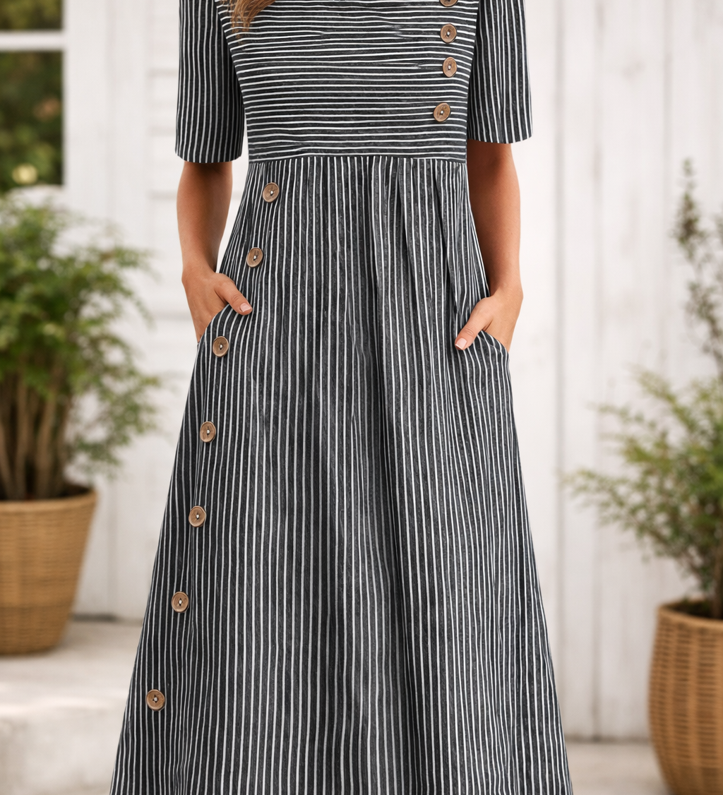 Lina – Rochie cu detalii de nasturi