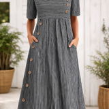 Lina – Rochie cu detalii de nasturi