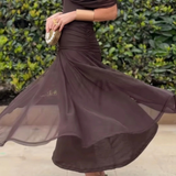 Luisa | Rochie lungă elegantă cu decolteu în V care evidențiază silueta