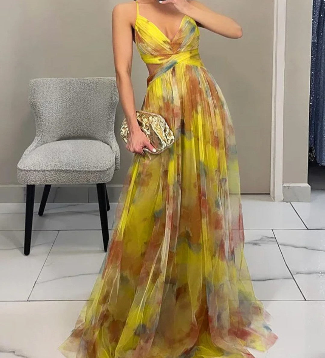 Elena | Eleganță Florală în Rochie Maxi