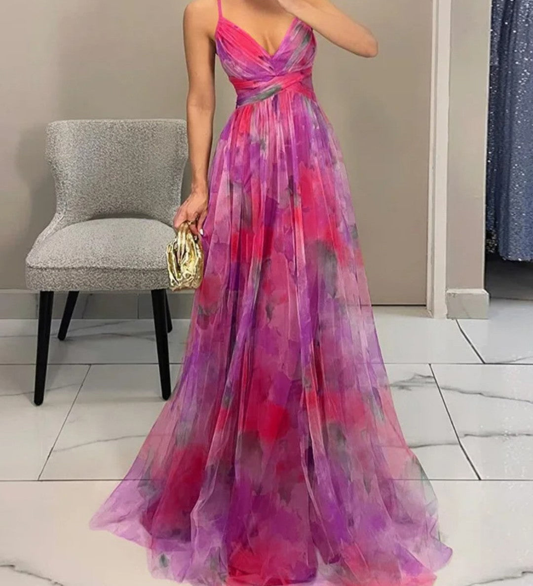 Elena | Eleganță Florală în Rochie Maxi