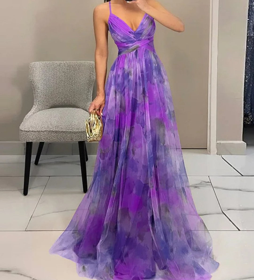 Elena | Eleganță Florală în Rochie Maxi
